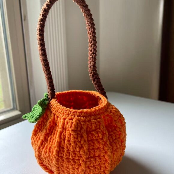 Handmade Crochet Pumpkin Mini Handbag - Picture 5 of 7